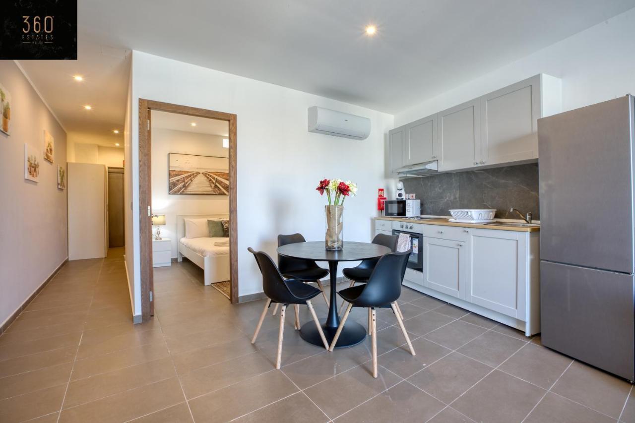 Gzira'S Seashore Stayaway Close To Manuel Island Esterno foto