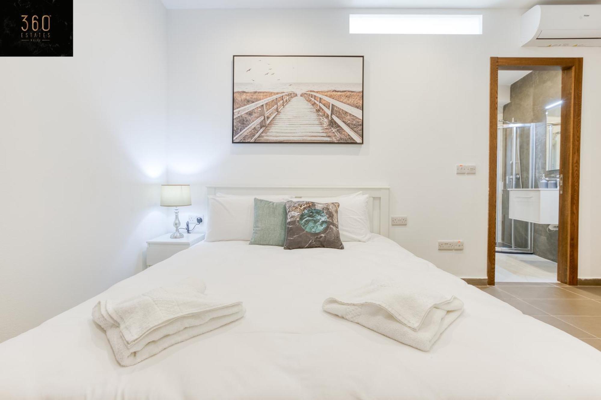Gzira'S Seashore Stayaway Close To Manuel Island Esterno foto